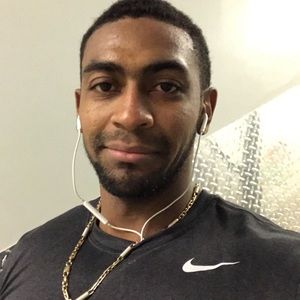 Meet your Posher, Eshton